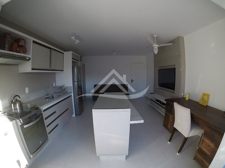 Apartment 1 Block from Jurerê Beach