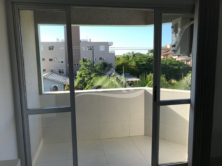 Apartamento a 1 Quadra da Praia de Jurerê
