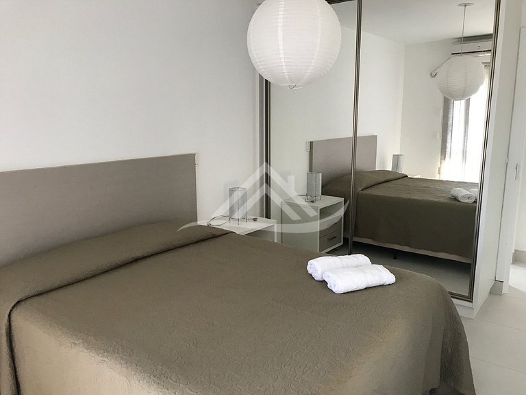 1 dormitório a 1 quadra da praia de Jurere