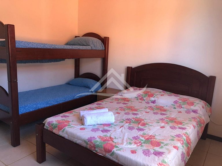 Casa 100m Praia de Jurere Internacional 18 pessoas