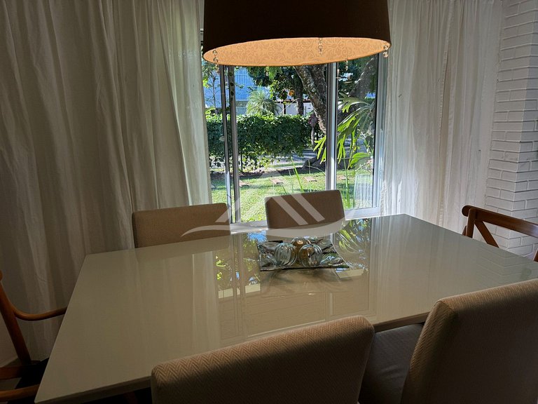 Casa Acogedora con Piscina en Jurerê Internacional