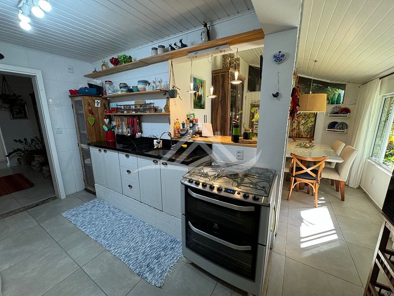 Casa Acogedora con Piscina en Jurerê Internacional