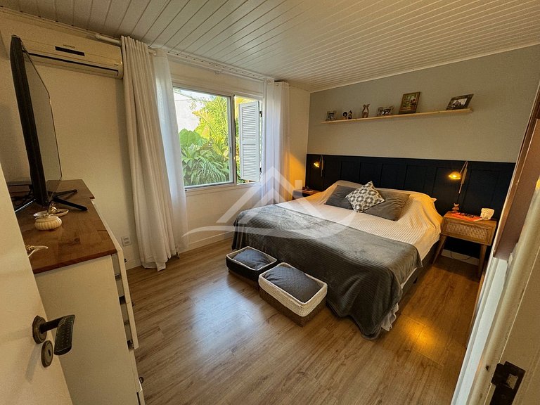 Casa Acogedora con Piscina en Jurerê Internacional
