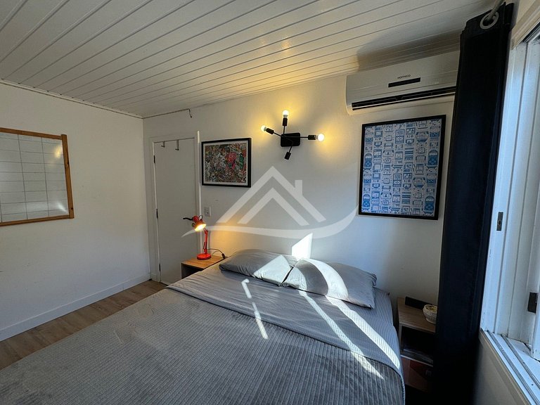 Cozy House with Pool in Jurerê Internacional