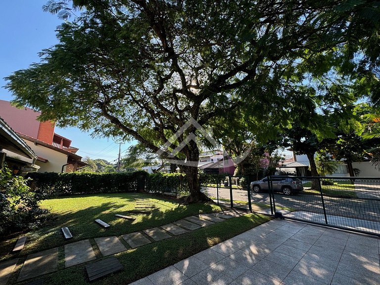 Casa Acogedora con Piscina en Jurerê Internacional