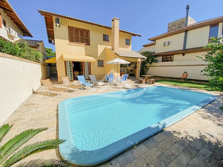 Casa con Piscina 3 Dormitorios en Jurerê