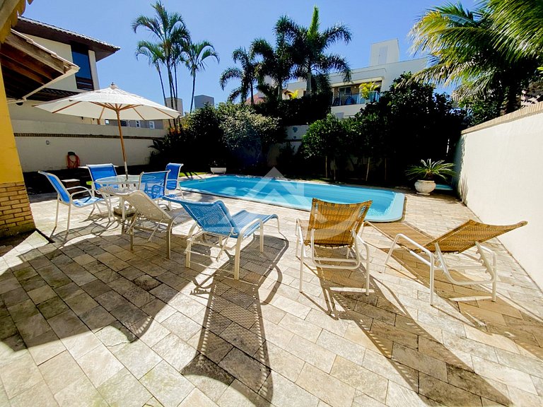 House with Pool 3 Bedrooms in Jurere