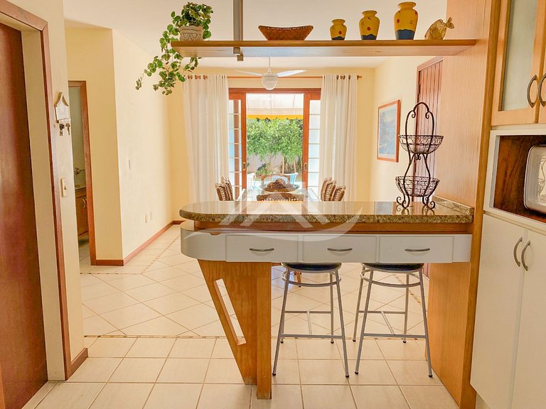 Casa com Piscina 3 Quartos em Jurerê Internacional