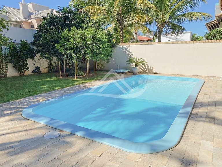Casa con Piscina 3 Dormitorios en Jurerê