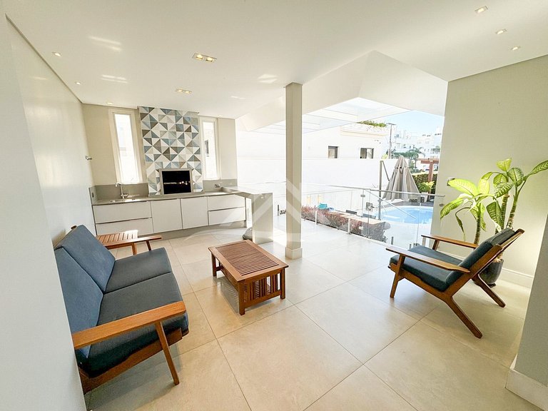 4 Suite House with Pool in Jurerê Internacional