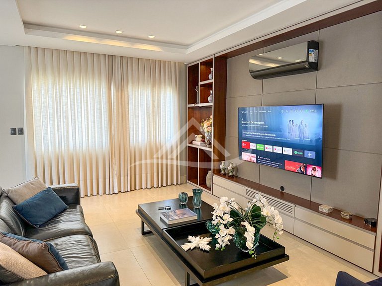 4 Suite House with Pool in Jurerê Internacional