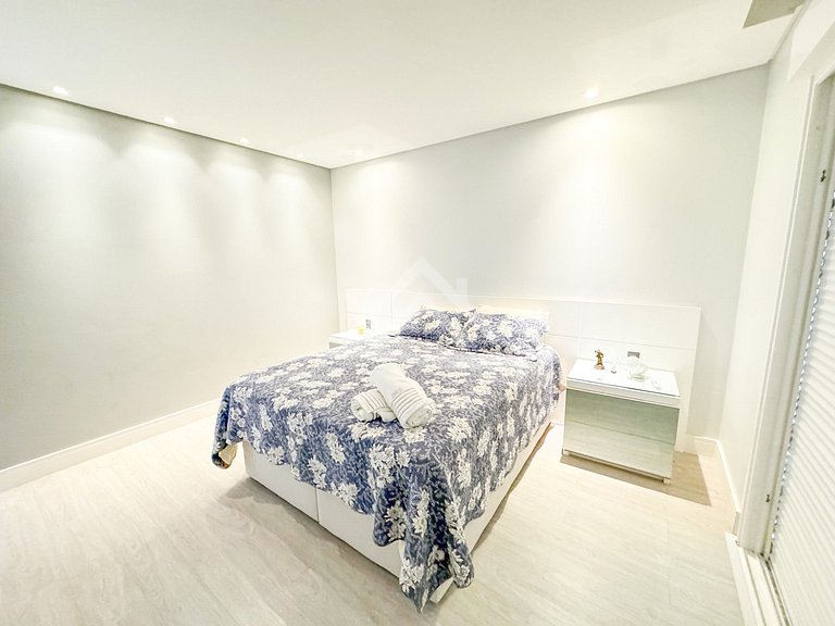 Casa 4 Suítes com Piscina em Jurerê Internacional
