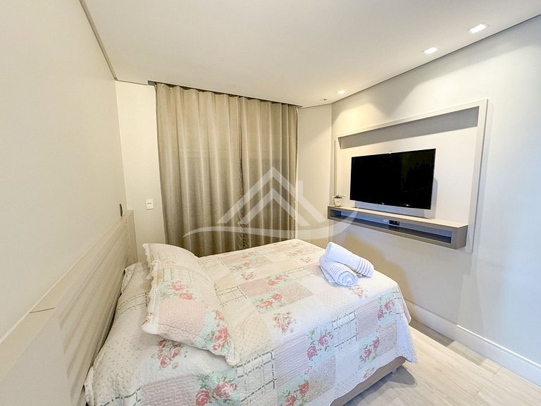 Casa 4 Suites con Piscina en Jurerê Internacional