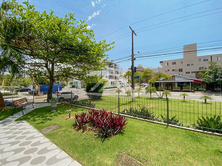 1 dormitório a 1 quadra da praia de Jurere