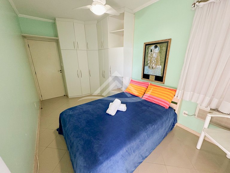 Apt 1 Block from Beach Jurerê Internacional