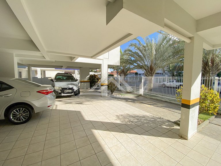 Apt 1 Block from Beach Jurerê Internacional