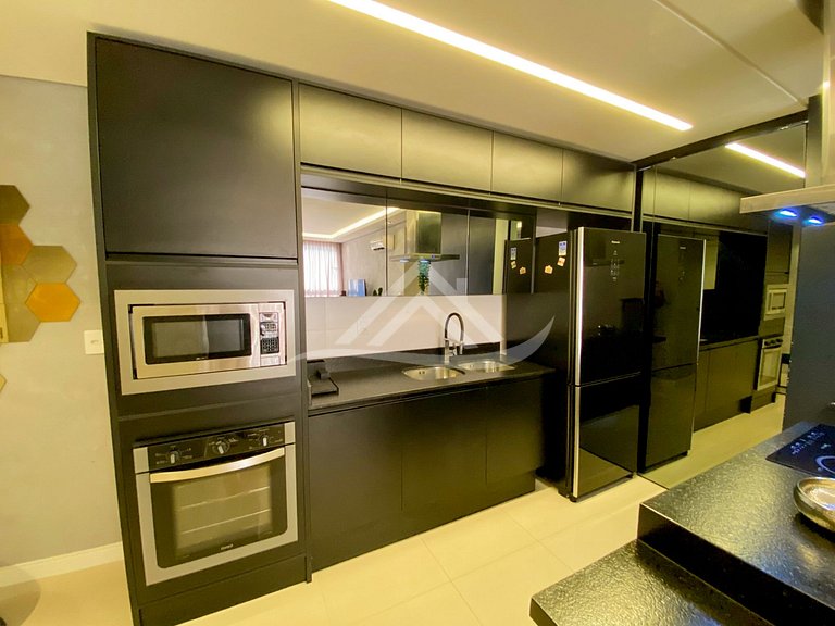 Jurere Internacional 2 suites hermoso y completo