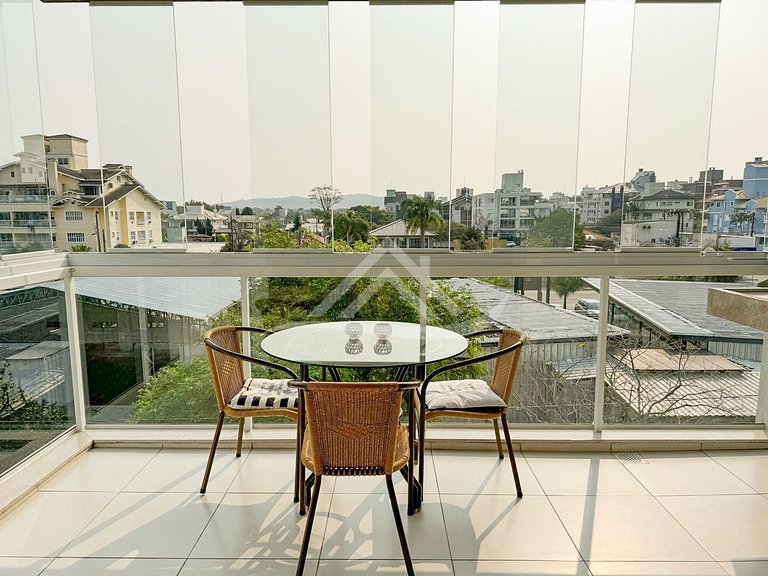 2 Bedroom Apartment 300m from Jurerê Beach