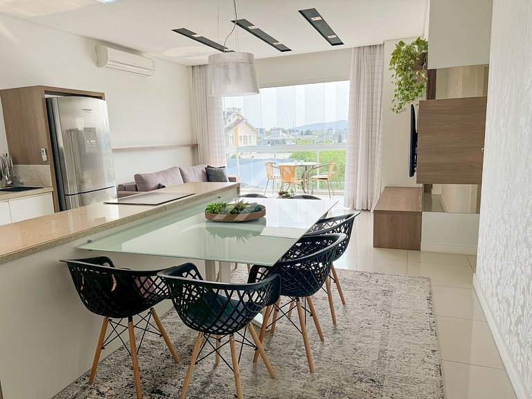 Apartamento 2 Quartos a 300m da Praia de Jurerê