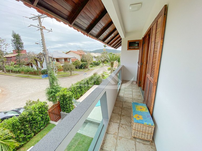 Casa con Piscina 3 Suites en Jurerê Internacional