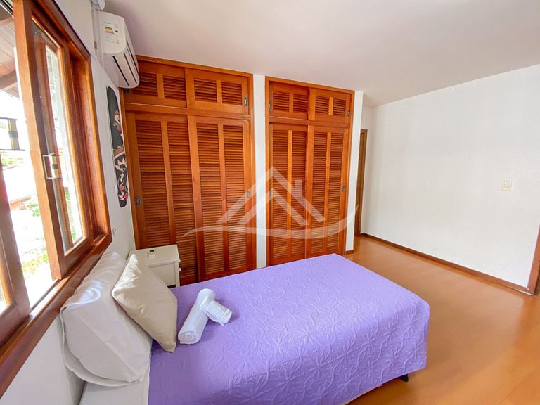 Casa con Piscina 3 Suites en Jurerê Internacional