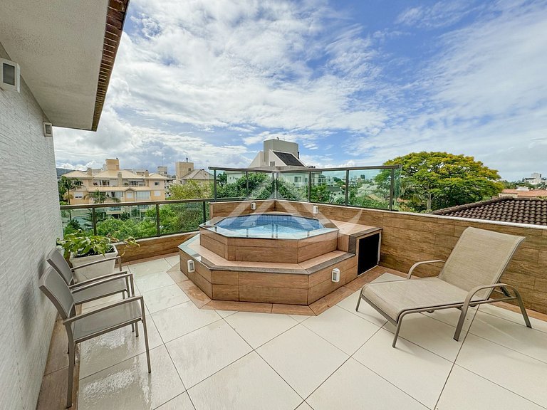 Cobertura Duplex com Piscina Privativa em Jurerê