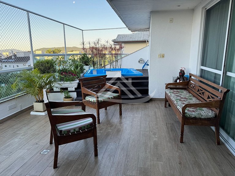 Cobertura Vista al Mar y Piscina en Jurerê