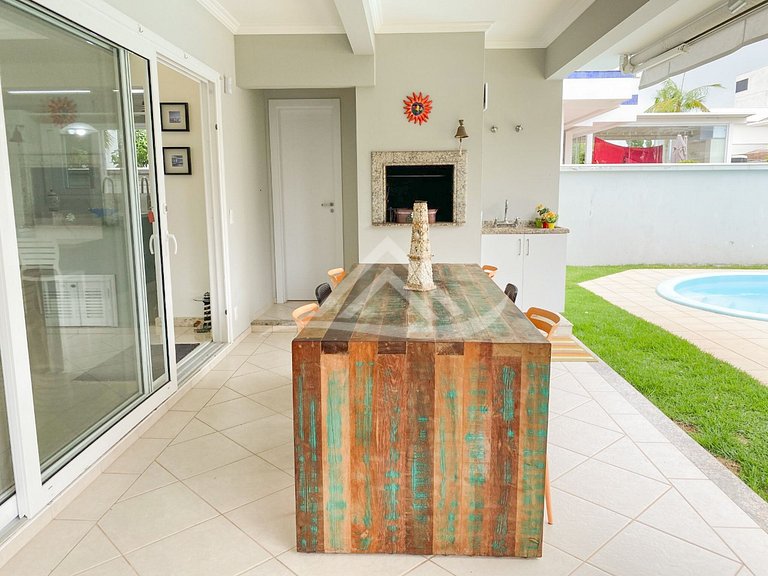 Casa con Piscina 4 Dormitorios en Jurerê