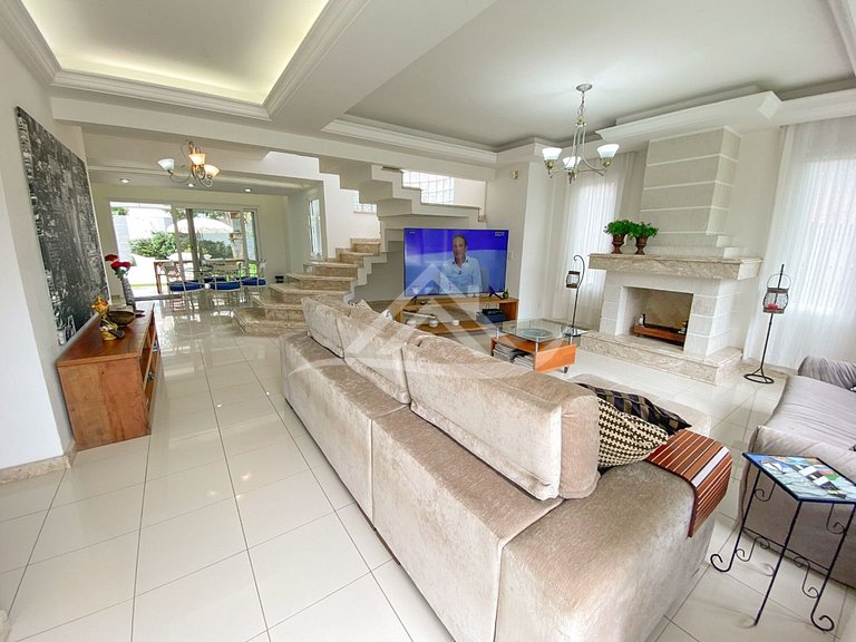 Casa con Piscina 4 Dormitorios en Jurerê