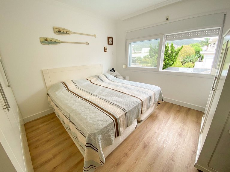 Casa com Piscina 4 Quartos em Jurerê Internacional