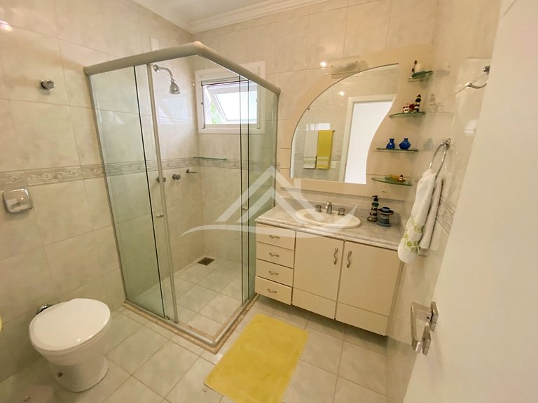Casa com Piscina 4 Quartos em Jurerê Internacional