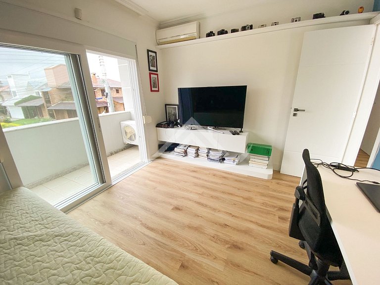 Casa con Piscina 4 Dormitorios en Jurerê