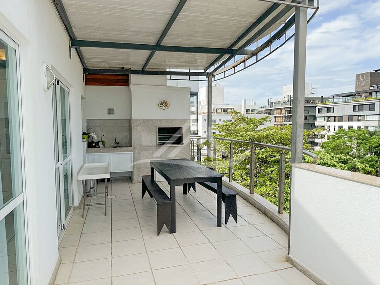 Duplex Penthouse 200m from Jurere Beach
