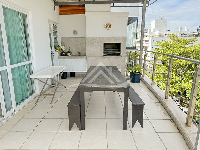 Duplex Penthouse 200m from Jurere Beach