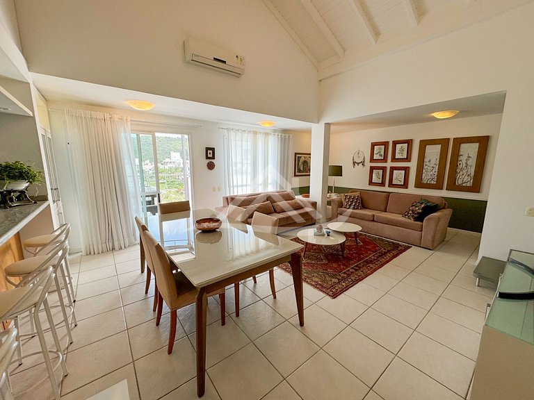 Duplex Penthouse 200m from Jurere Beach