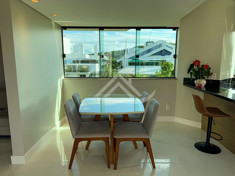 Duplex Penthouse with Private Pool in Jurerê