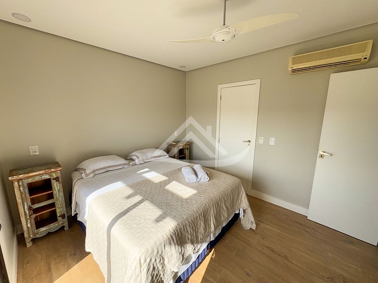 Cobertura Duplex com Piscina Privativa em Jurerê