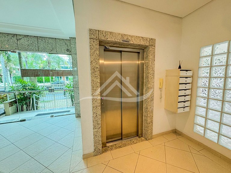 Duplex Penthouse with Private Pool in Jurerê