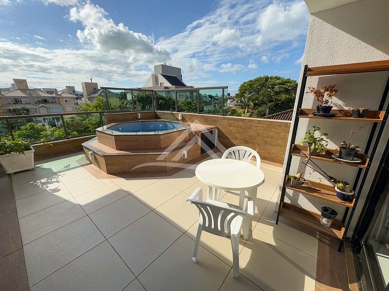 Cobertura Dúplex con Piscina Privada en Jurerê
