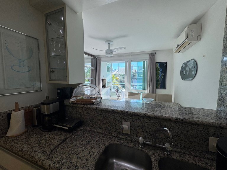 3 Dorms. Jurere Internacional Próximo a Praia