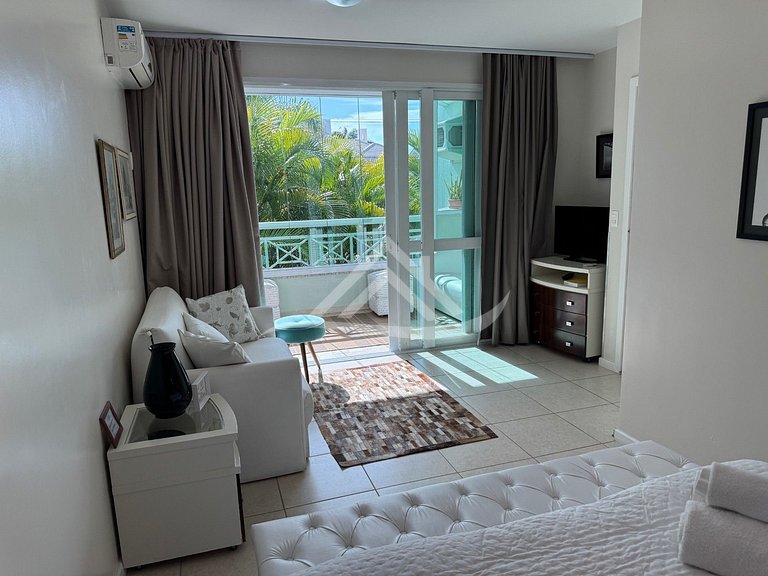 3 Dorms. Jurere Internacional Próximo a Praia