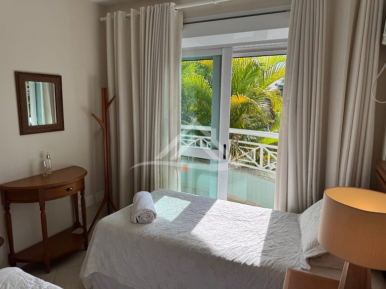 3 Dorms. Jurere Internacional Próximo a Praia