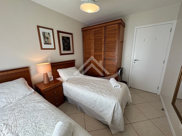 3 Dorms. Jurere Internacional Próximo a Praia