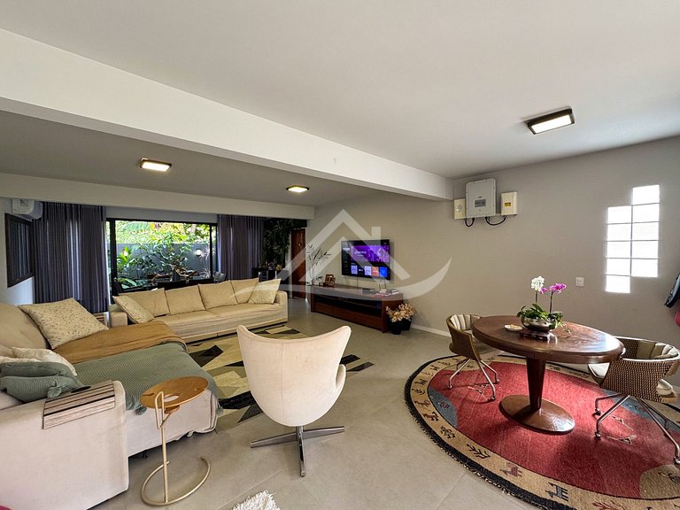 Casa 3 Dorms. Lazer Conforto Jurere Florianópolis