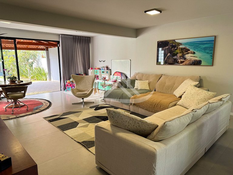 Casa 3 Dorms. Lazer Conforto Jurere Florianópolis