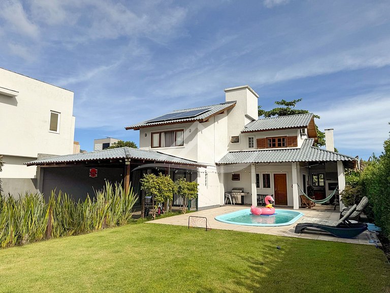 Casa 3 Dorms. Lazer Conforto Jurere Florianópolis