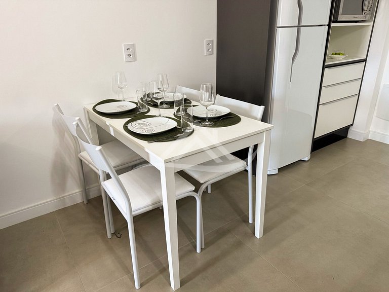 Jurere Premier 250m da Praia 2 Suítes