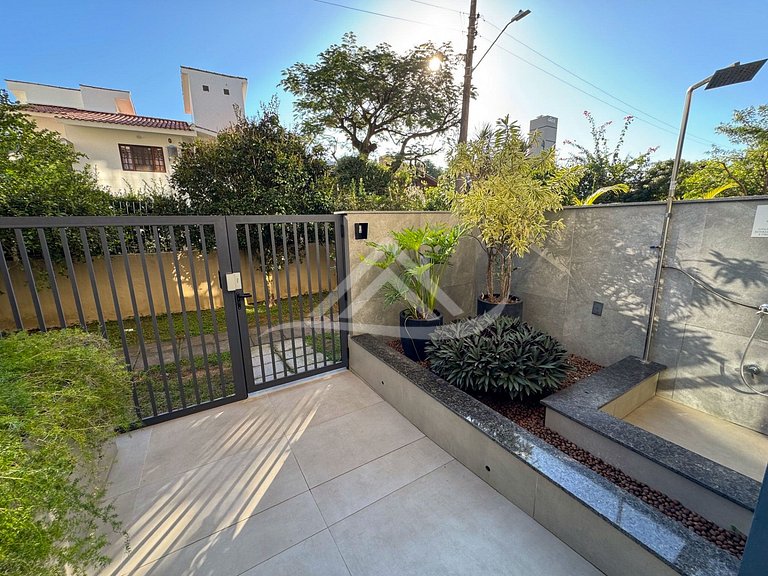 Jurere Premier 250m da Praia 2 Suítes