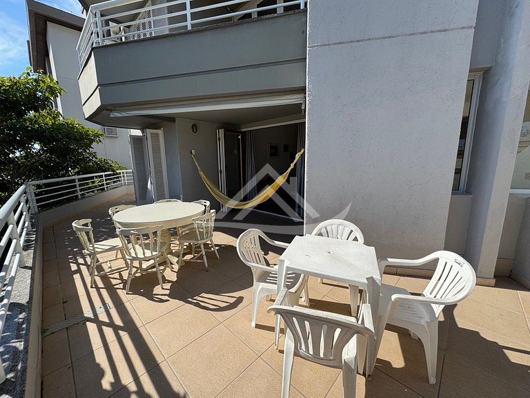 3 bedrooms and a large balcony in Jurerê Internacional