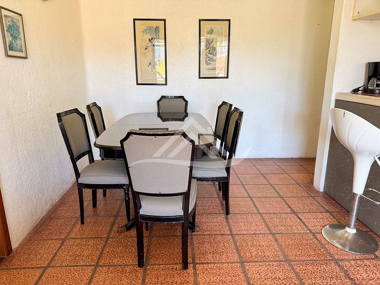 3 dormitorios y amplio balcón en Jurerê Internacional